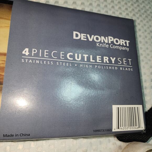 DEVONPORT NWT 4 PIECE STAINLESS STEEL CUTLERY KNIFE SET - Picture 2 of 4